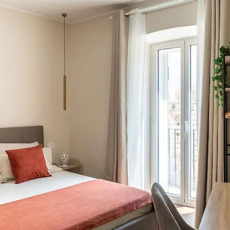 Saint Nicolhouse Bari